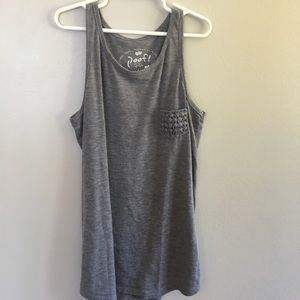 Grey tank top with crocheted pocket